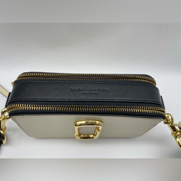 Marc Jacobs Snapshot Crossbody Bag - Picture 3 of 9
